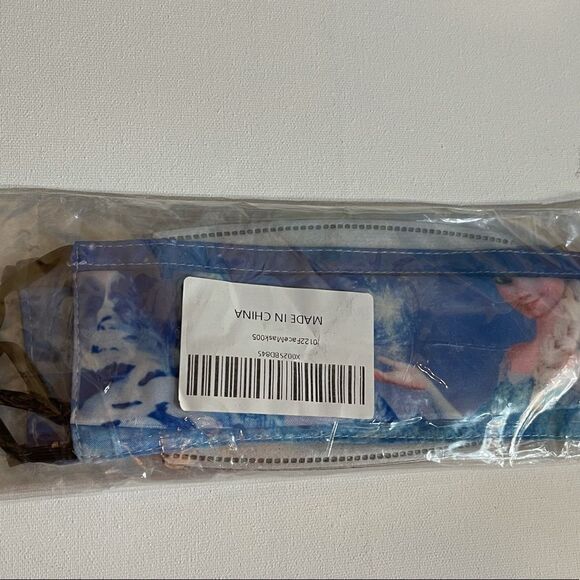 Disney Frozen set of 2 face masks NWT - Picture 5 of 5